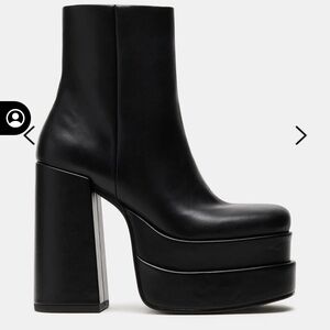 Steve Madden Cobra Black Platform Boots